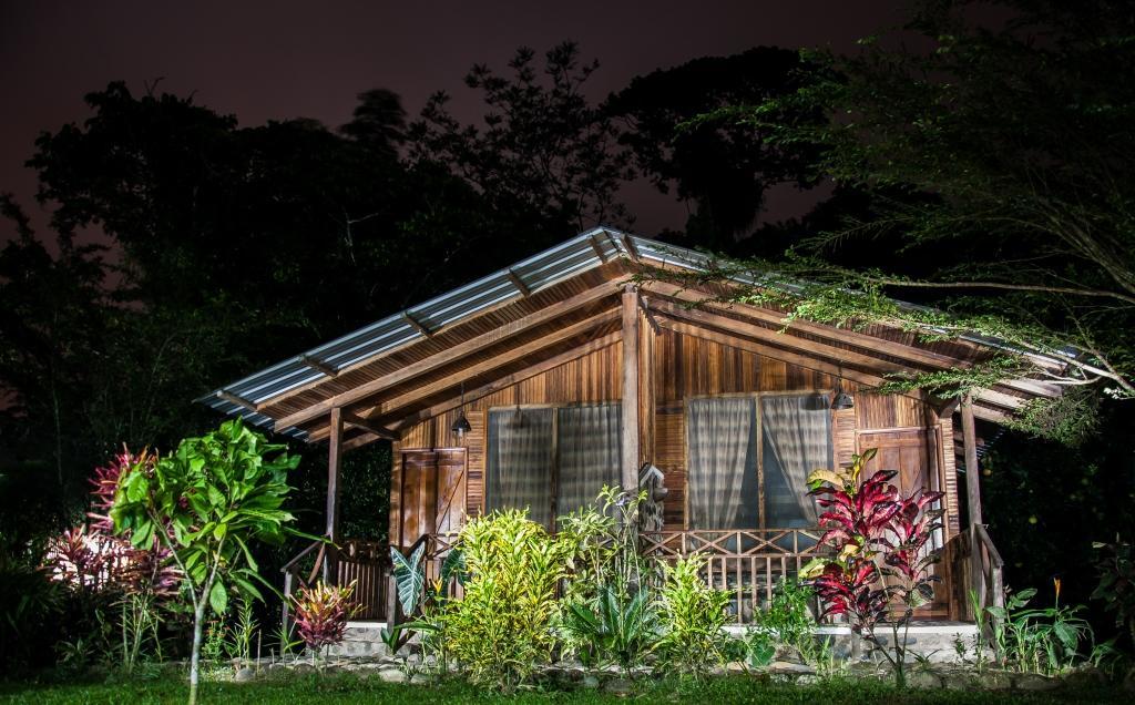 Oro Y Luna Lodge Carlos Julio Arosemena Tola Extérieur photo